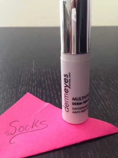 Photo 1 de Multivitamin A E C D Derm Treatment Eye