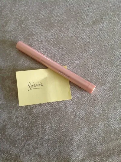 Photo 1 de Smudge crayon Stila Kitten