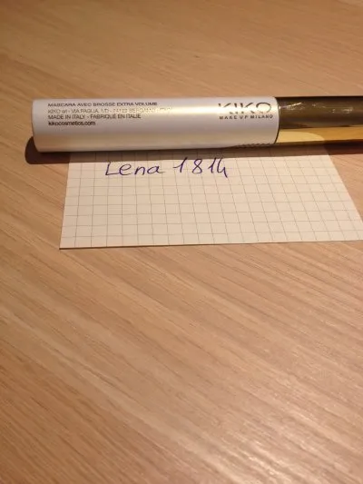 Photo 1 de Mascara Luxurious Lashes