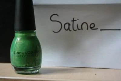 Photo 1 de Vernis vert pomme Sinful Colors