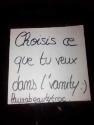 Photo 1 de Choisis ce que tu veut dans mon vanity :)