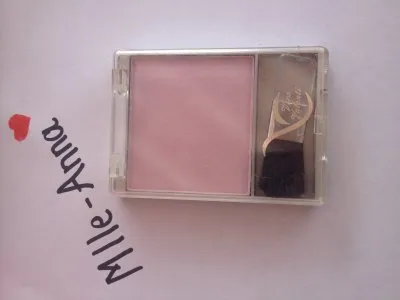 Photo 1 de Blush peau de bébé