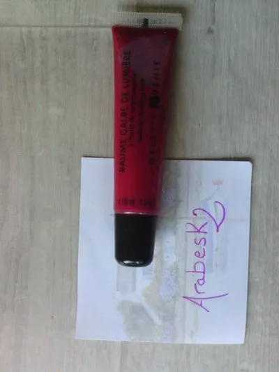 Photo 1 de gloss baume galbe de lumière framboise