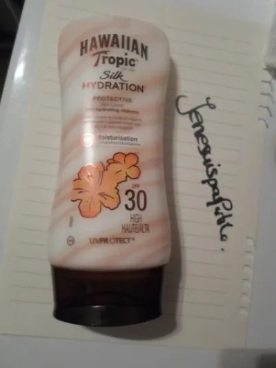 Photo 1 de Crème solaire hydratante