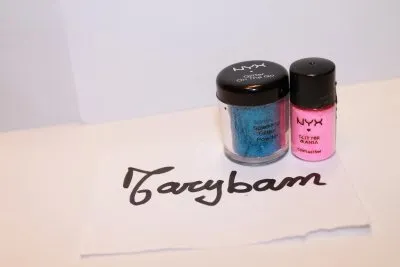 Photo 1 de Glitter on the Go   NYX