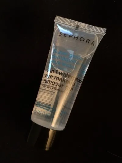 Photo 1 de Super gelée démaquillante yeux waterproof