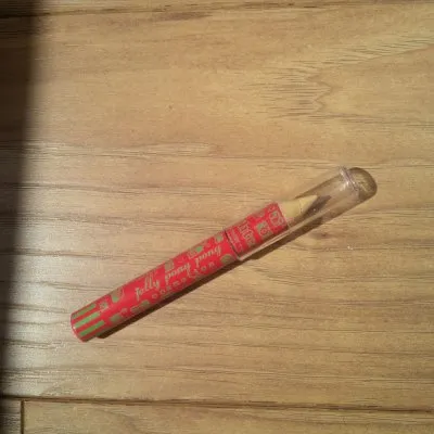 Photo 1 de Crayon Lighten Up