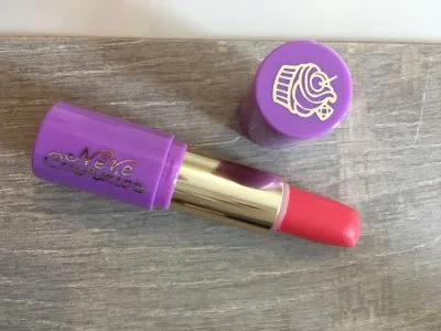 Photo 1 de Rouge à lèvres neve cosmetics
