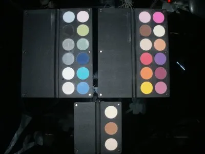 Photo 1 de Palettes professionelles fards à paupiere et cont
