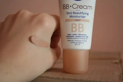 Photo 1 de BB cream