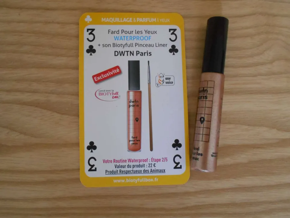 Fard pour les yeux waterproof, Dwtn paris