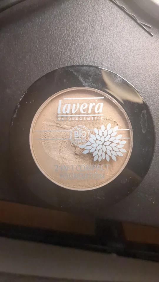 Lavera poudre compacte 2en1, Lavera