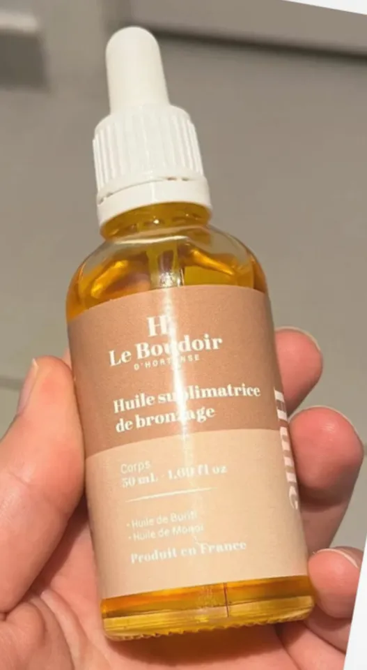 Huile sublimatrice de bronzage H. Le boudoir d’hortense, Inconnue