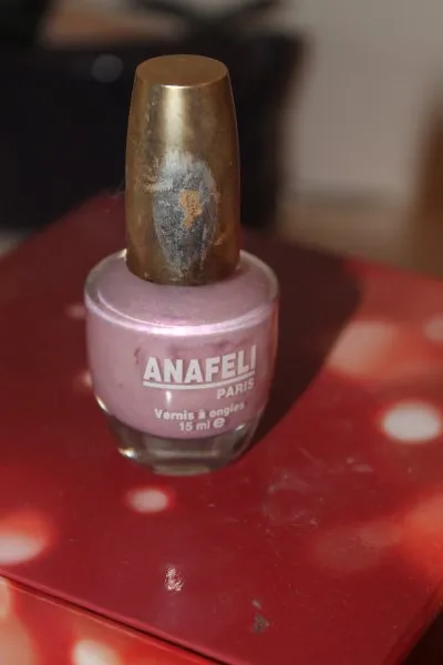 Vernis à ongles, Anafeli