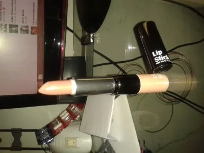Rouge a lèvre, H&M