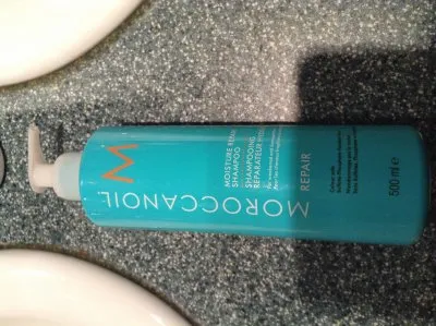 Moisture repair shampoo, Moroccanoil