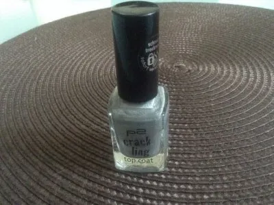 cracking nailpolish, p2 Cosmetics