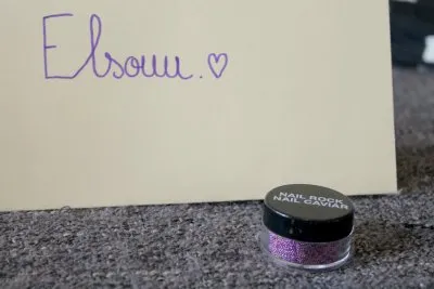 Nail caviar, Nails Rock