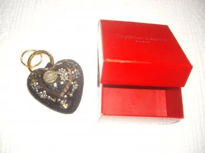 Porte clef Christian Lacroix, Lacroix