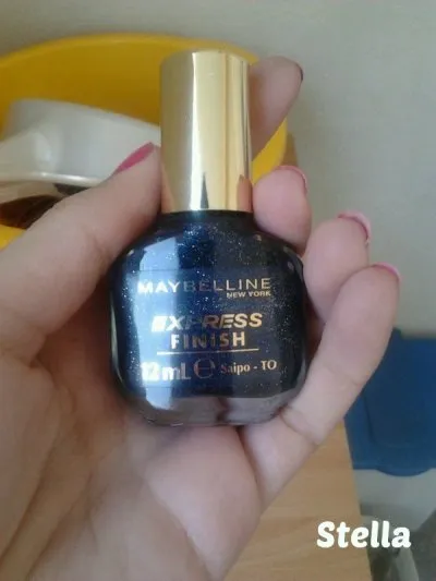 Vernis noir pailletté, Maybelline