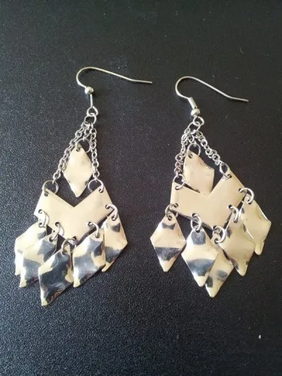 boucles d'oreilles, Inconnue
