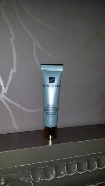 DAY WEAR, Estée Lauder