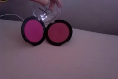 lot de deux blush de la marque d'donna, D'Donna