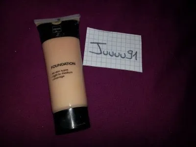 FOUNDATION fond de teint, Hema