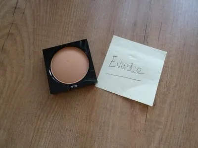 Poudre compact "Les Beiges", Chanel