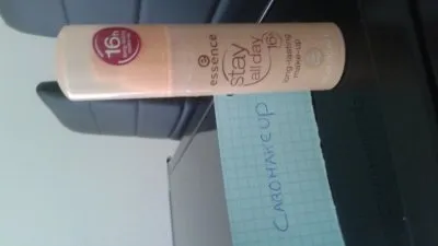 Fdt de teint essence STAY ALL DAY, Essence