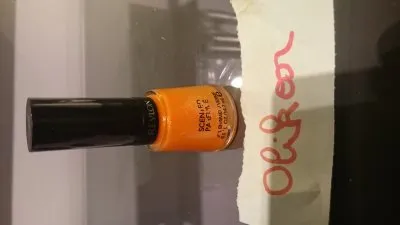 Vernis parfumé orange pailleté, Revlon