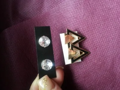 boucle d oreille, Six