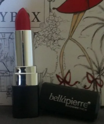 rouge à lèvre Rouge, Bellapierre Cosmetics