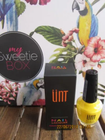 Vernis Jaune, UNT Cosmetics