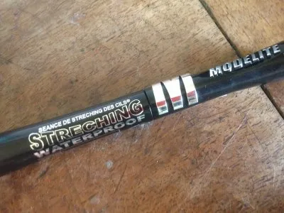 Mascara waterproof, Modélite