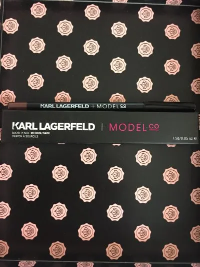 Crayon à sourcils, Karl Lagerfeld