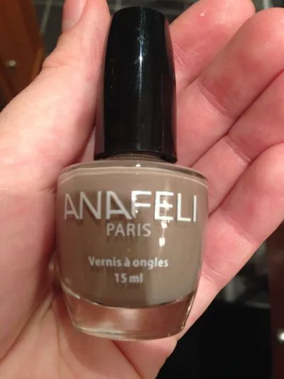Vernis a ongle, Anafeli