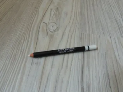 Crayon Corail, Park avenue