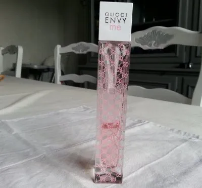 "envy me", Gucci