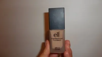 FLAWLESS FINISH FOUNDATION, Elf