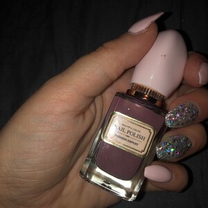 vernis violet clair