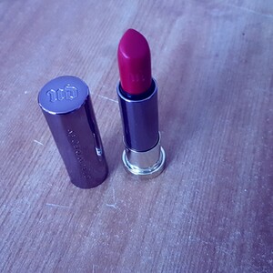 Rouge à lèvre Vice lipstick Sheer F-bomb
