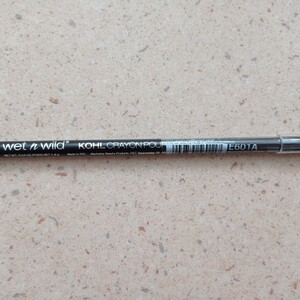 Kohl crayon noir "Wet n wild"