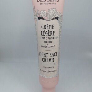 Crème légère pivoine radieuse