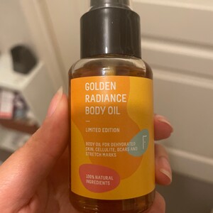 Golden radiance body oil