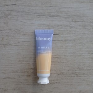 Ombre à paupières liquide "Bloomy"