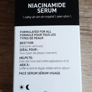 Sérum régulateur de sébum à la niacinamide