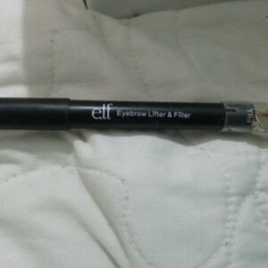 Double crayon sourcils ELF light