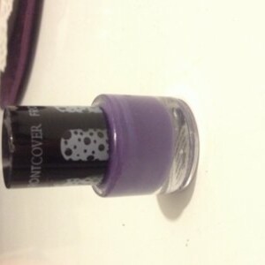 Vernis violet