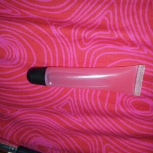 gloss